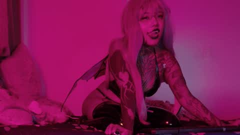    Kymmkitty    online show from September 2025 12:34:01 AM