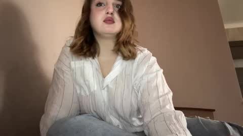 ivyglimpse online show from September 2025 10:26:01 AM
