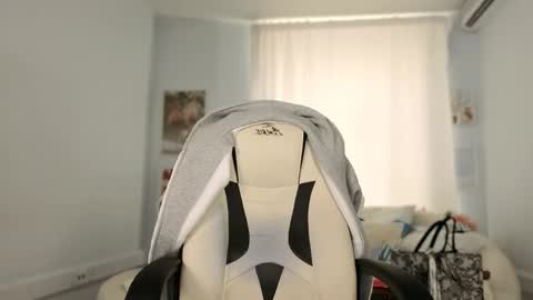 IVY - Follow me 3 online show from September 2025 07:47:01 AM