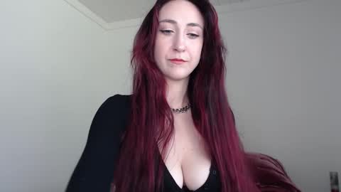 Ivy Rosie online show from October 2025 03:24:02 PM