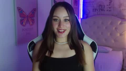 Snapshot of ivyy_crystal chatting on February 2025 09:14:01 PM Ivy online show from February 2025 09:14:01 PM