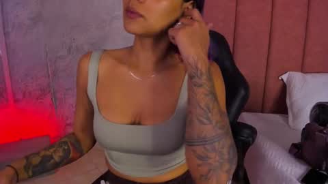 Leja  online show from February 2025 12:08:02 PM