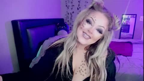 Ashley3 online show from November 2025 06:15:02 AM