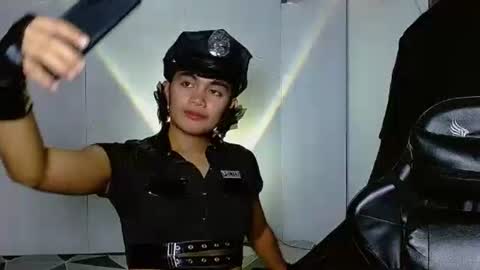 iya143 online show from November 2025 09:54:02 AM