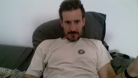 Snapshot of iyoperro chatting on October 2025 09:29:02 AM Casandro online show from October 2025 09:29:02 AM