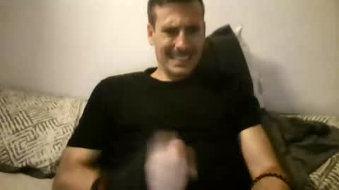 Snapshot of iyoperro chatting on October 2025 02:23:02 AM Casandro online show from October 2025 02:23:02 AM