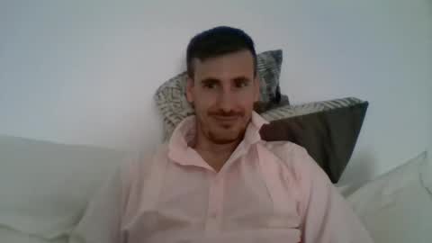 Snapshot of iyoperro chatting on October 2025 01:01:02 PM Casandro online show from October 2025 01:01:02 PM