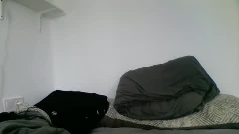 Snapshot of iyoperro chatting on October 2025 01:34:01 PM Casandro online show from October 2025 01:34:01 PM