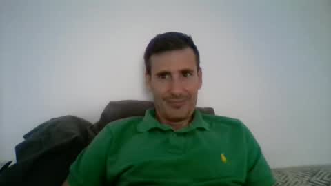 Snapshot of iyoperro chatting on November 2025 08:58:01 AM Casandro online show from November 2025 08:58:01 AM