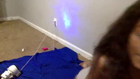 Snapshot of iysisfv chatting on October 2025 01:28:01 AM iysisfv online show from October 2025 01:28:01 AM