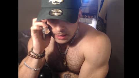 izak144 online show from February 2025 10:32:01 PM