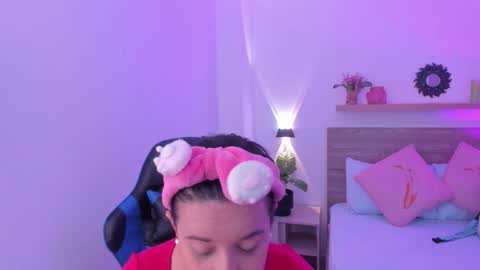 Iza online show from October 2025 12:46:01 PM