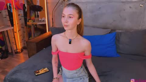 izi online show from September 2025 03:57:01 PM