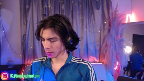 Hey im Jaxxxon check my info     online show from September 2025 09:42:02 AM