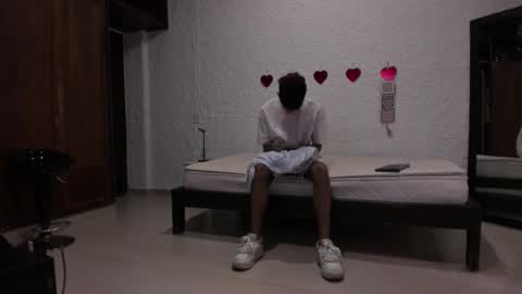 j_martony online show from September 2025 12:43:02 PM