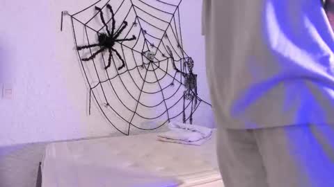 j_martony online show from October 2025 11:55:02 AM