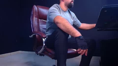 JackEthan online show from September 2025 05:01:02 AM