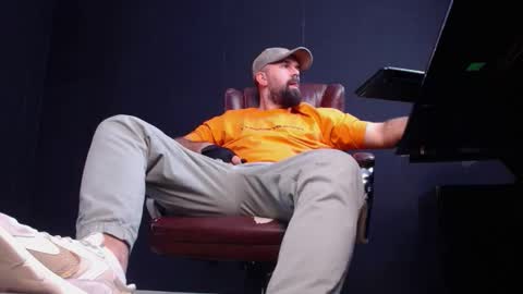 JackEthan online show from October 2025 04:46:01 AM