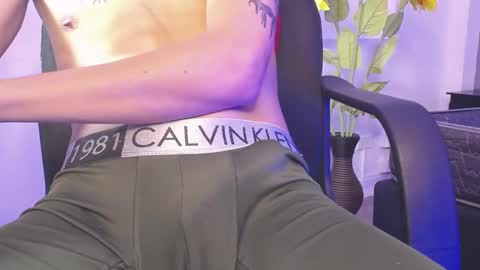 jackk_8 online show from October 2025 03:49:02 AM