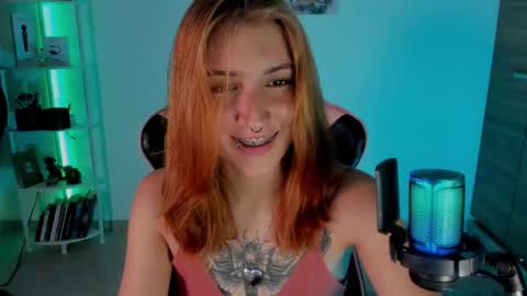 Snapshot of jacky_croft chatting on December 2024 04:48:02 AM Linda Sofia help me get to 100 thumbs up online show from December 2024 04:48:02 AM