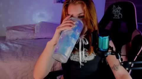Snapshot of jacky_croft chatting on December 2024 06:08:02 AM Linda Sofia help me get to 100 thumbs up online show from December 2024 06:08:02 AM