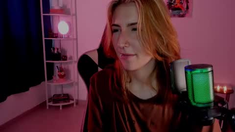 Snapshot of jacky_croft chatting on January 2025 09:50:01 PM Linda Sofia help me get to 100 thumbs up online show from January 2025 09:50:01 PM