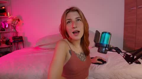 Snapshot of jacky_croft chatting on February 2025 05:08:01 AM Linda Sofia help me get to 100 thumbs up online show from February 2025 05:08:01 AM