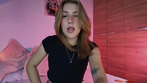 Snapshot of jacky_croft chatting on March 2025 03:41:01 AM Linda Sofia help me get to 100 thumbs up online show from March 2025 03:41:01 AM