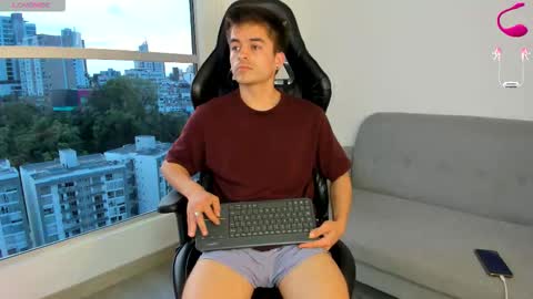 Snapshot of jacobstones_ chatting on November 2025 10:12:01 PM JACOB STONES online show from November 2025 10:12:01 PM