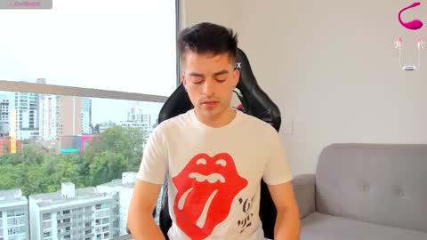 Snapshot of jacobstones_ chatting on November 2025 06:53:01 PM JACOB STONES online show from November 2025 06:53:01 PM