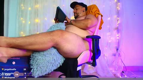 daddy sir master bear online show from January 2025 05:47:02 AM