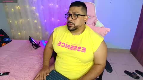 daddy sir master bear online show from February 2025 03:28:01 AM
