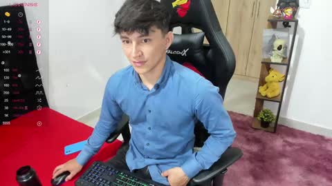 Snapshot of jacques_cardiet chatting on December 2024 02:17:02 PM jacobo online show from December 2024 02:17:02 PM