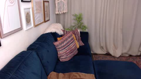 Jade online show from January 2025 02:15:02 PM