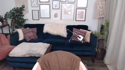 Jade online show from February 2025 09:25:02 PM