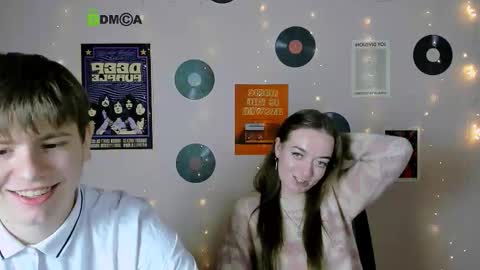 jade_flare online show from November 2025 01:14:02 PM