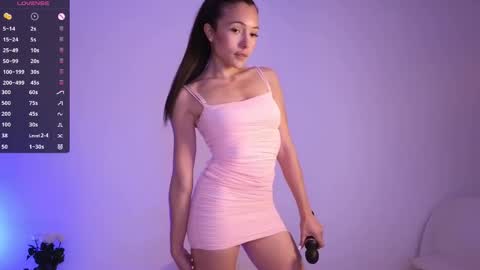 Jade Paris online show from October 2025 11:44:01 AM