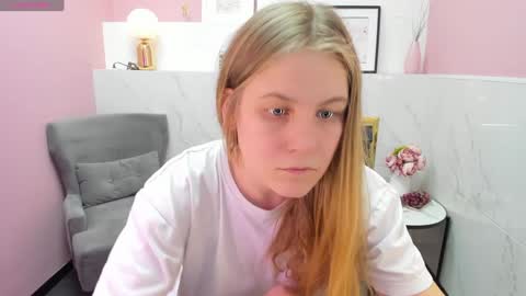 Jade online show from January 2025 11:52:02 PM