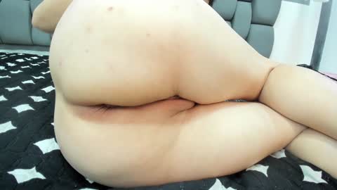 Jade  online show from December 2024 02:06:02 PM