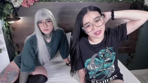 Snapshot of jadeykhada chatting on January 2025 11:28:01 PM Jade Khada online show from January 2025 11:28:01 PM