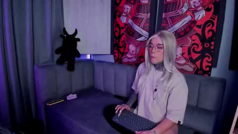 Snapshot of jadeykhada chatting on October 2025 12:14:01 AM Jade Khada online show from October 2025 12:14:01 AM