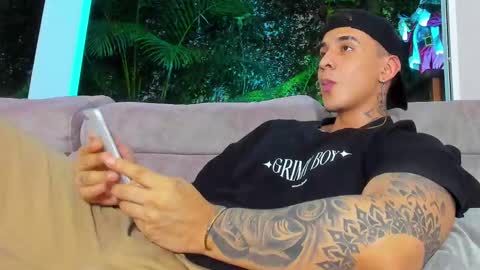who is allen  follow me on ig and x  jake allen31 online show from February 2025 05:36:01 AM