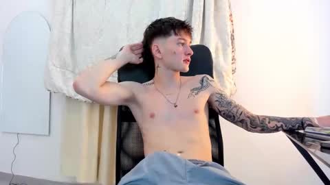 Jake online show from October 2025 10:10:02 PM