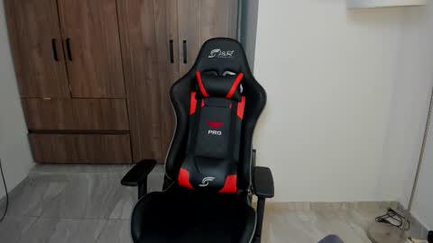 Jake Pons online show from October 2025 01:28:01 AM