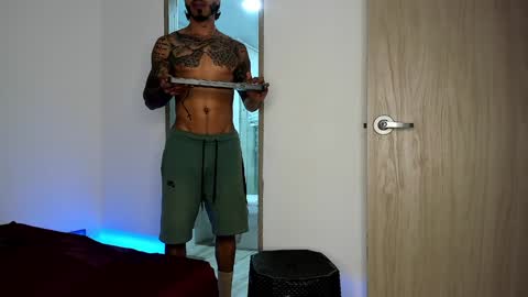 Santiago online show from February 2025 02:49:02 AM