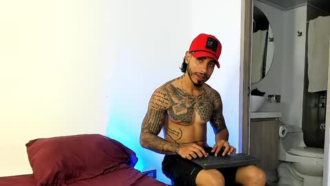 Santiago online show from February 2025 04:16:02 AM