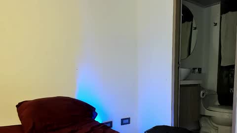 Santiago online show from February 2025 07:18:01 AM