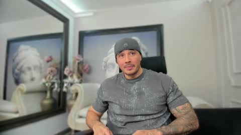 jakestone_1 online show from October 2025 01:38:01 AM