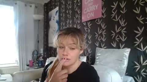 Snapshot of jakkilouise chatting on March 2025 03:18:02 PM JAKKI LOUISE pornstar online show from March 2025 03:18:02 PM