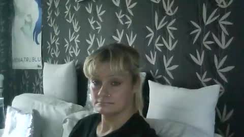 Snapshot of jakkilouise chatting on October 2025 12:39:01 PM JAKKI LOUISE pornstar online show from October 2025 12:39:01 PM